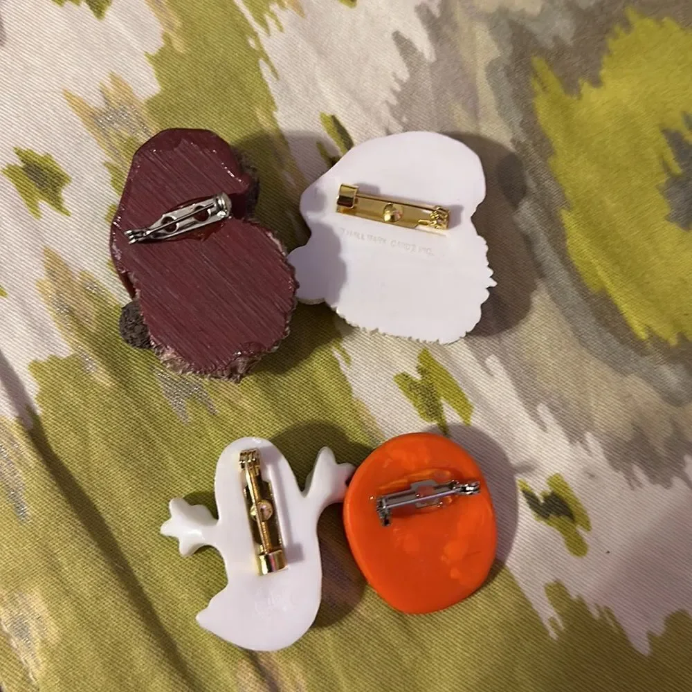 Lot of Vintage Holiday Pins